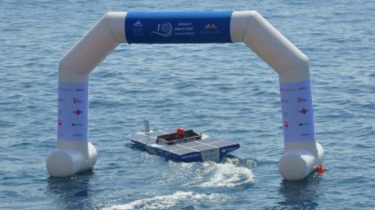 Volle vaart vooruit met UAntwerp Solar Boat Team